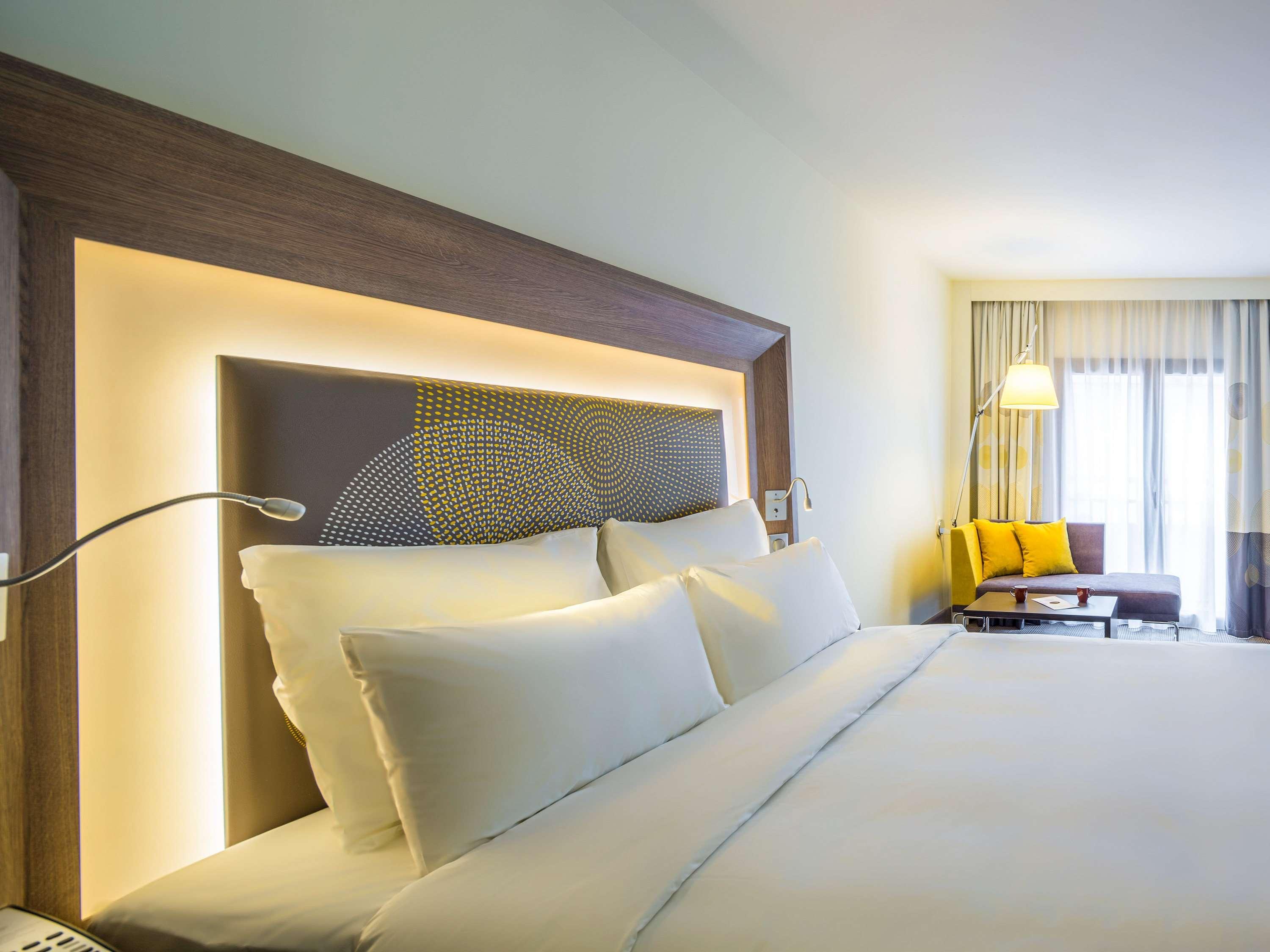 Novotel Istanbul Bosphorus Hotel Екстер'єр фото A room at Novotel