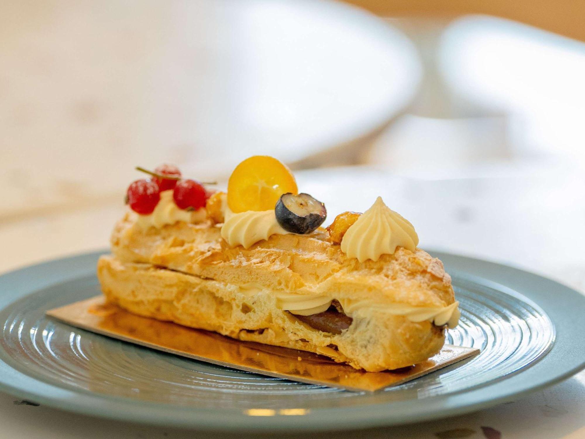 Novotel Istanbul Bosphorus Hotel Екстер'єр фото A slice of cassata